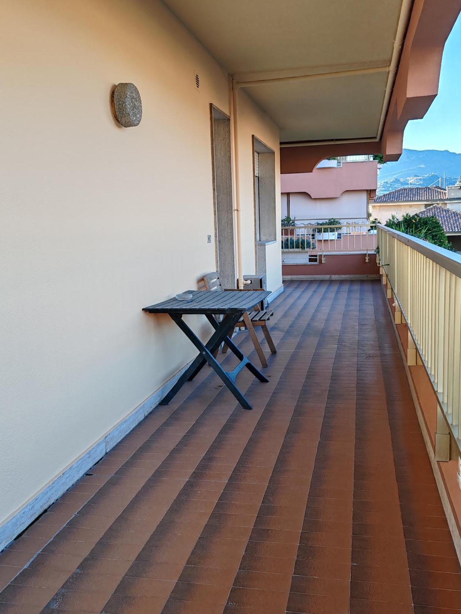 Apartament Relax Al Mare Vallecrosia Zewnętrze zdjęcie